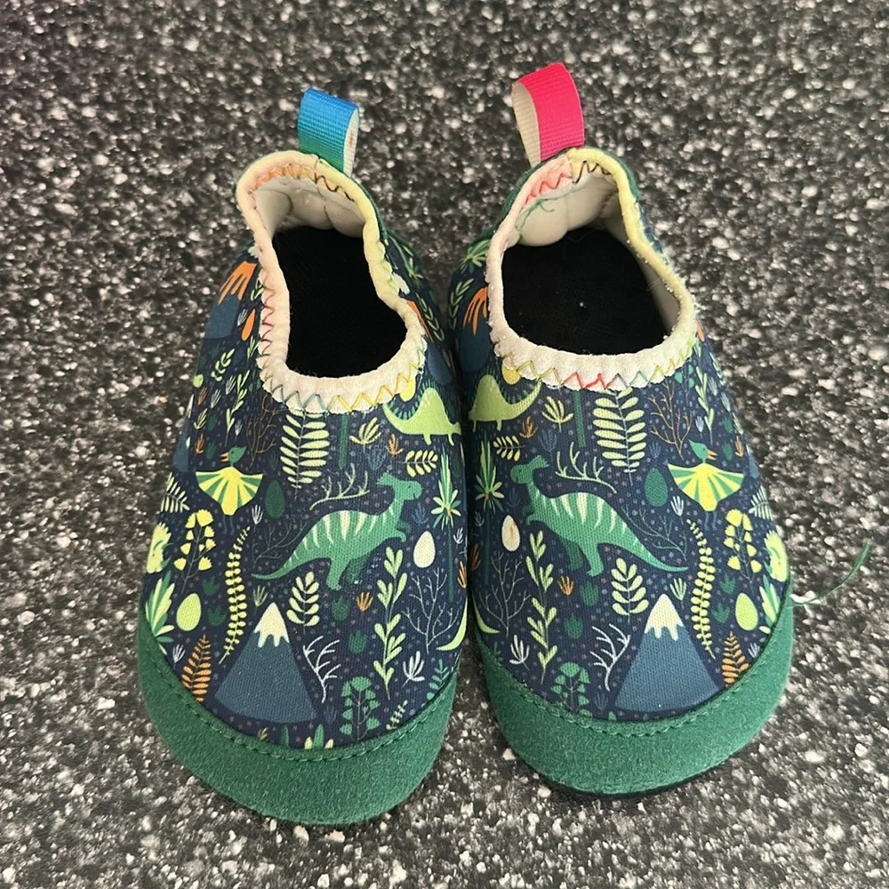 2 pairs - Kids Alligator Dinosaur Pattern Slip-On Water Shoes 6 -6.5 Toddler